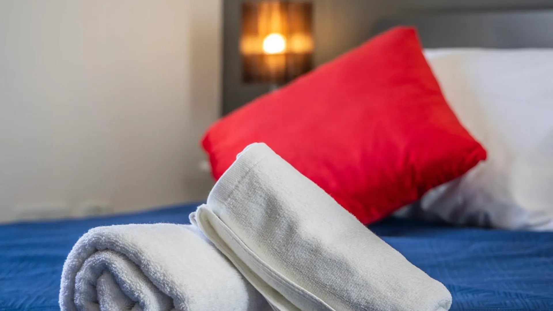 Sleek & Stylish 2Br Accommodation With Large Private Terrace - Close To Saint Julian'S & Tigne Shopping Mall Sliema Malta