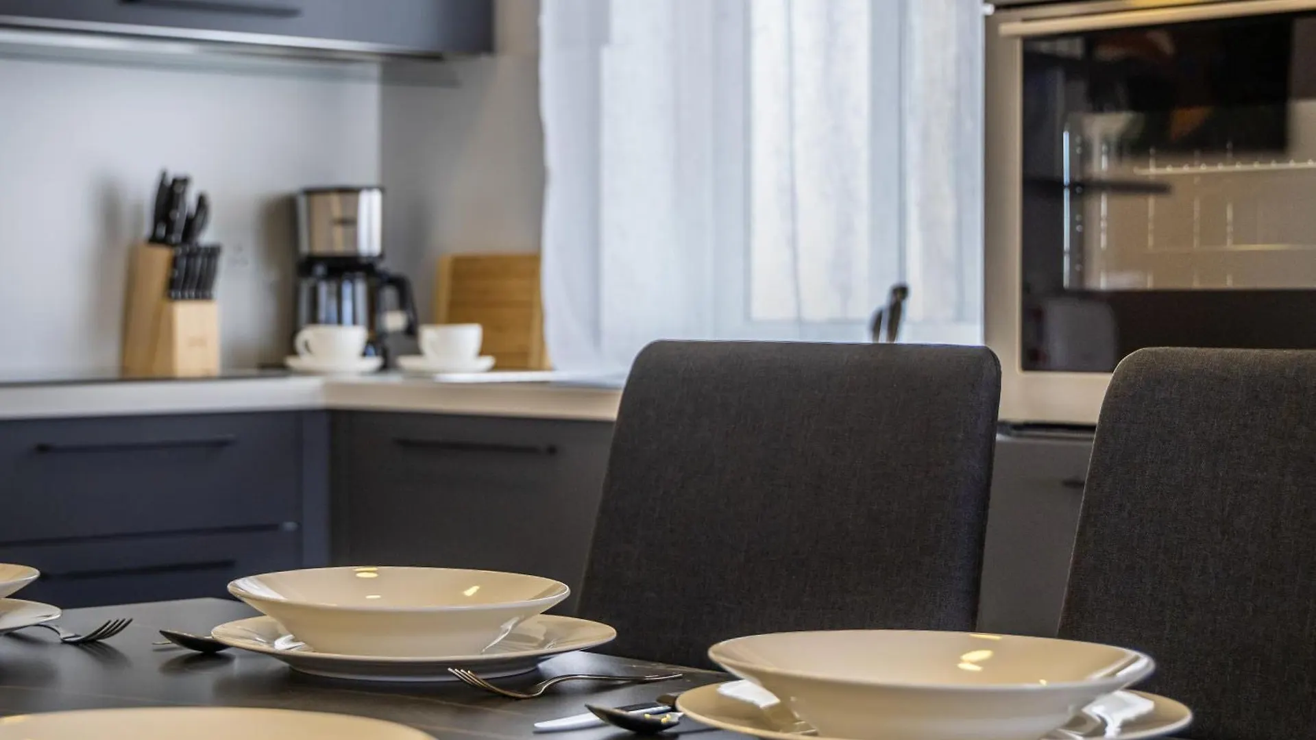 Sleek & Stylish 2Br Accommodation With Large Private Terrace - Close To Saint Julian'S & Tigne Shopping Mall Sliema 0*,
